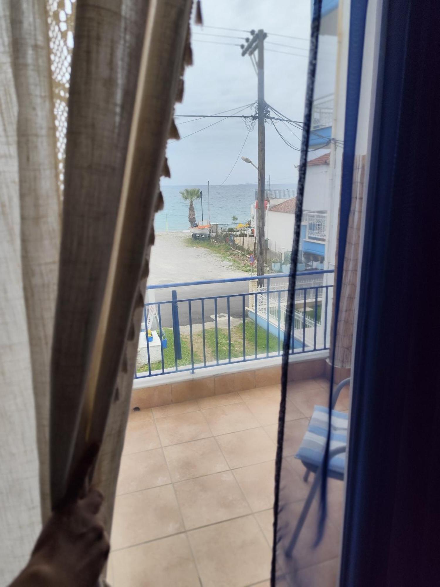 Mana Mia Seaside Apartments レプトカリヤ エクステリア 写真