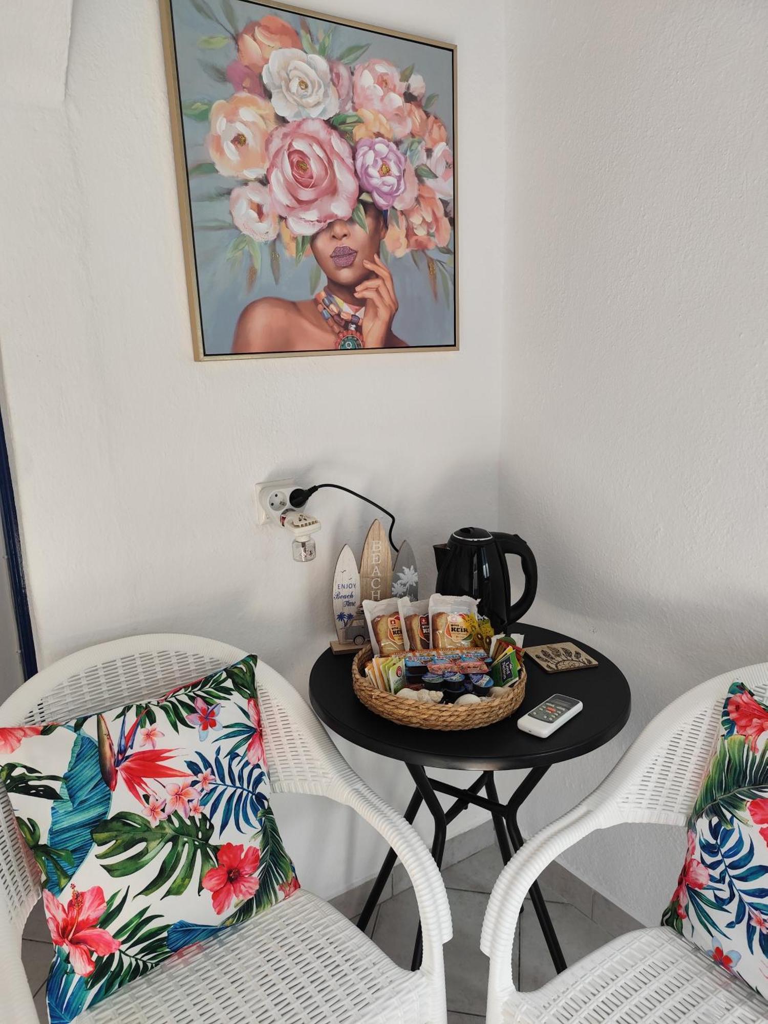 Mana Mia Seaside Apartments レプトカリヤ エクステリア 写真