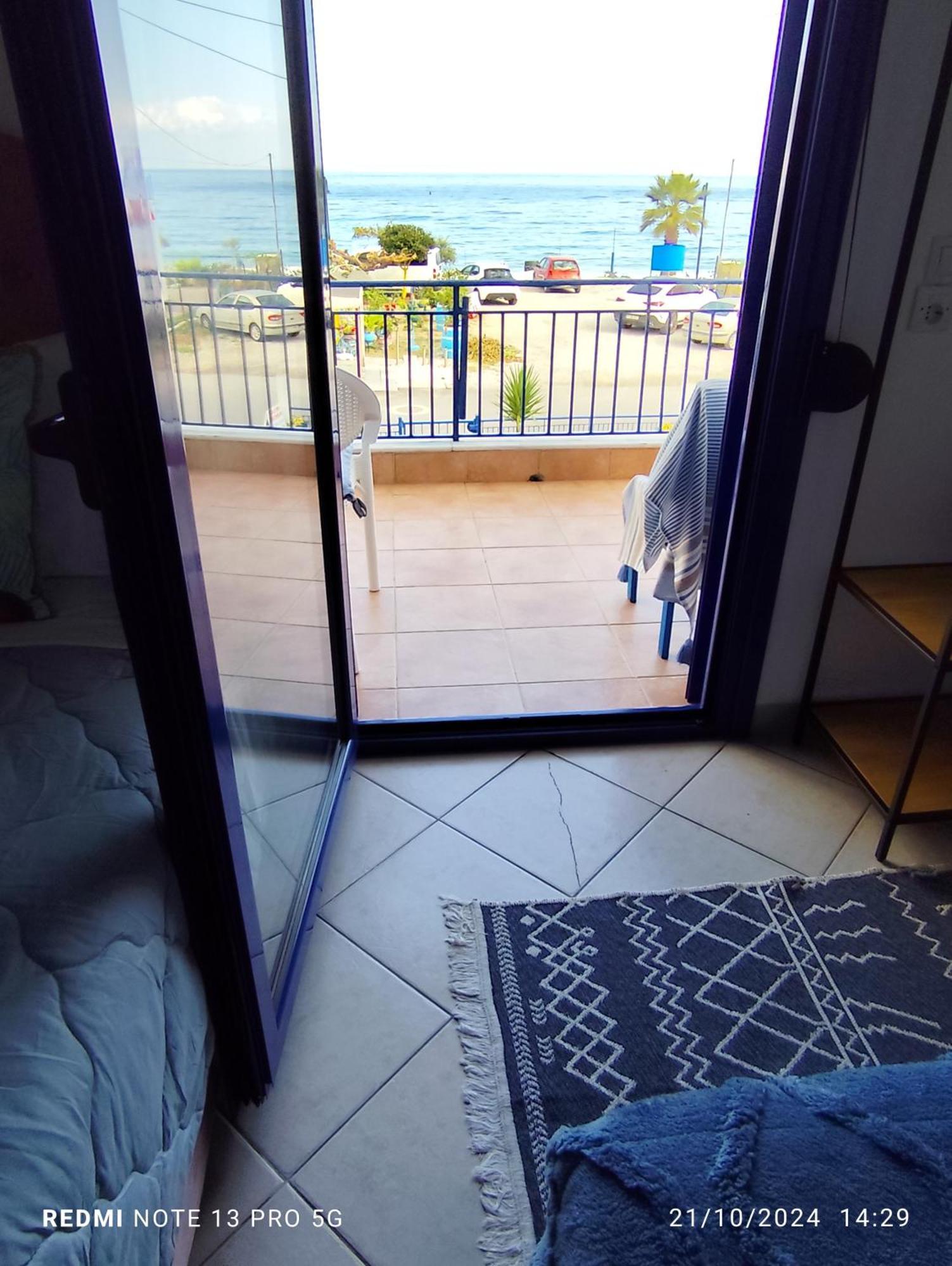 Mana Mia Seaside Apartments レプトカリヤ エクステリア 写真